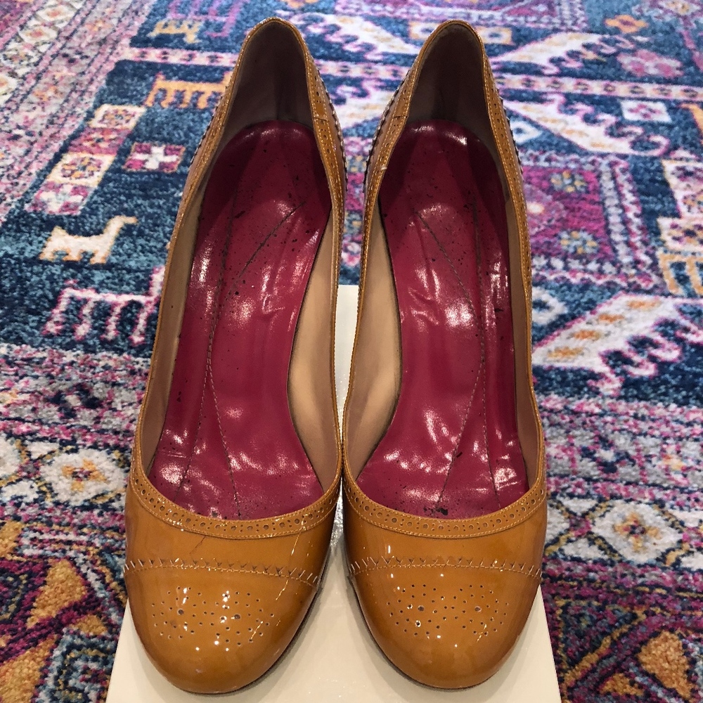 Kate Spade mustard patent leather heels Sz 9